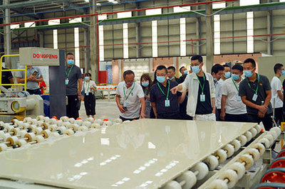 &ldquo;生態(tài)新材 創(chuàng)領(lǐng)未來-東鵬湖口超級(jí)工廠環(huán)保行&rdquo;活動(dòng)圓滿收官